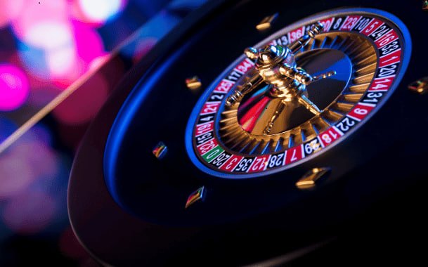 Lencana VIP ombaktoto bernuansa neon